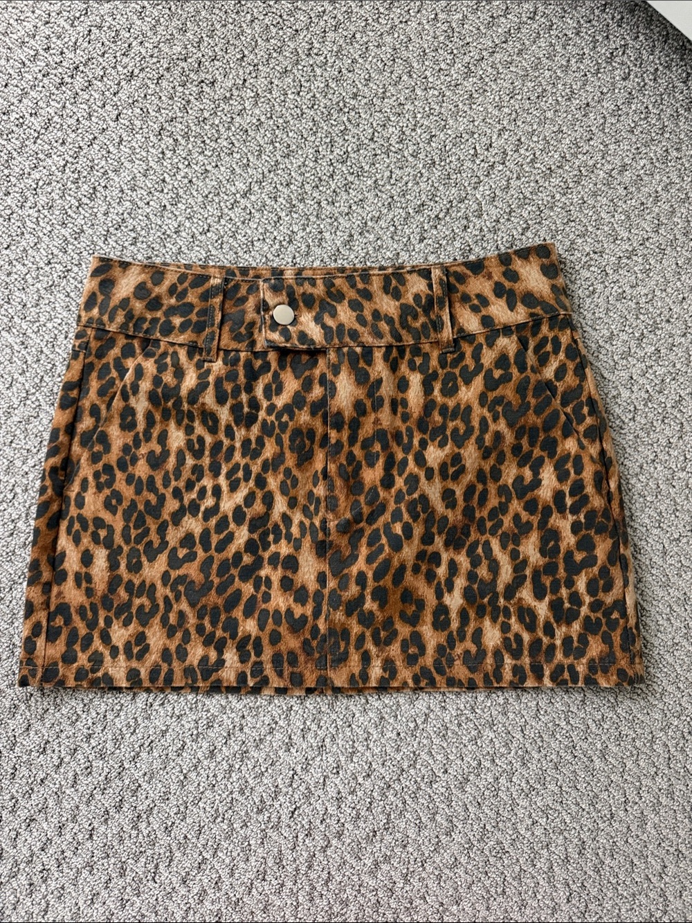Divided Leopard Print Mini Skirt - Brown and Black size 4